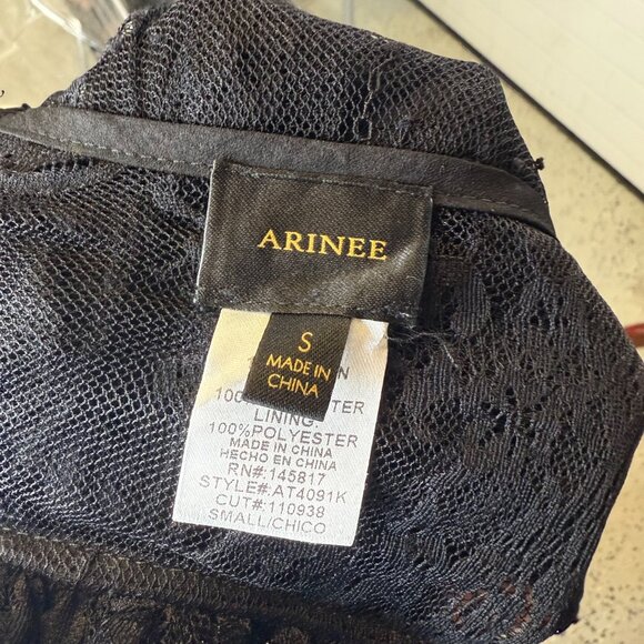 Arinee Black Lace Long Robe - Picture 5 of 5